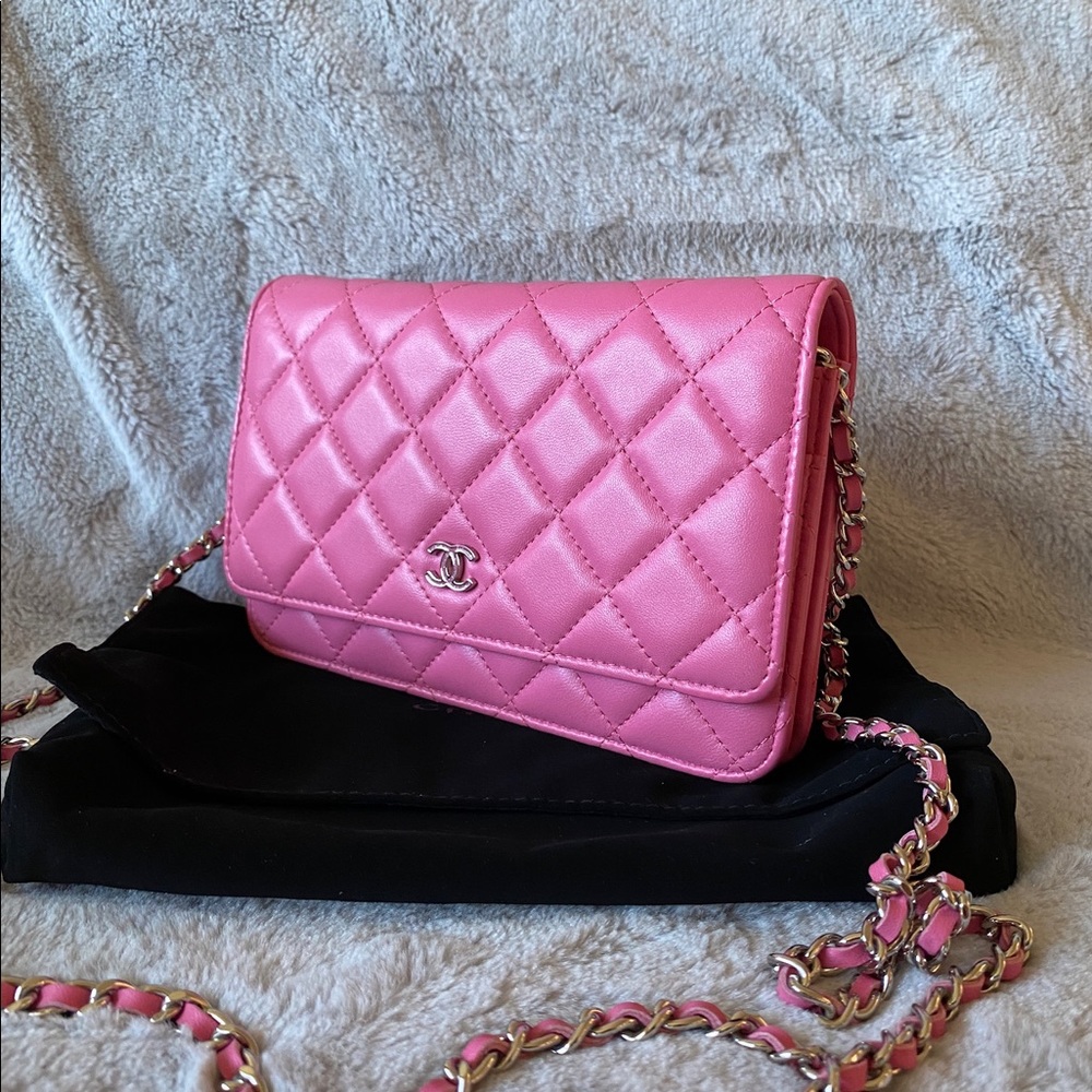 SOLD CHANEL Lambskin Quilted Wallet on Chain WOC Pink with glittered CC log - Picture 3 of 13